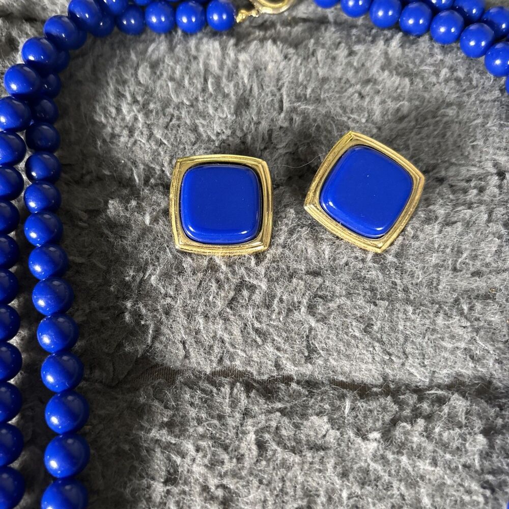 VTG Cobalt Blue Beaded Necklace And Earrings - Picture 2 of 4